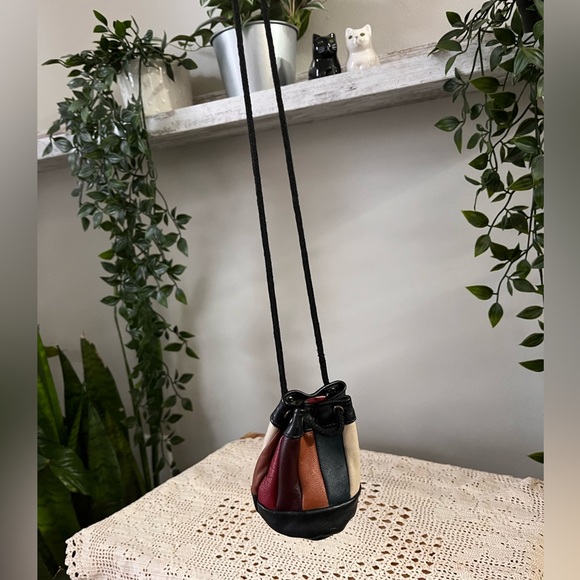 Vintage Multi Colour Leather Pouch Necklace - Picture 3 of 3